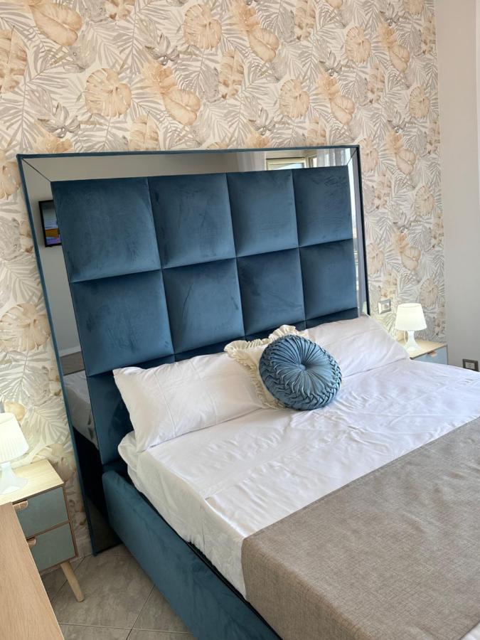 Airport Seaview Rooms Neapel Exteriör bild